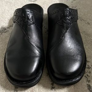 Beautiful black Clarks clog/slip on